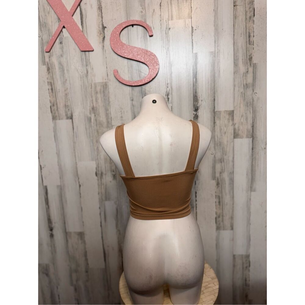 Tan tank top size XS - Picture 4 of 5